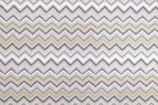 D'oro: Metallic silver and golden hues that bring a touch of luxury and elegance.