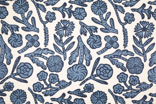 Day Printed Fabric in Dark Indigo, featuring deep blue abstract florals on white linen for a dramatic, expressive look with a 70s-inspired artistic edge.